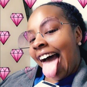 Meet your Posher, Keyuana